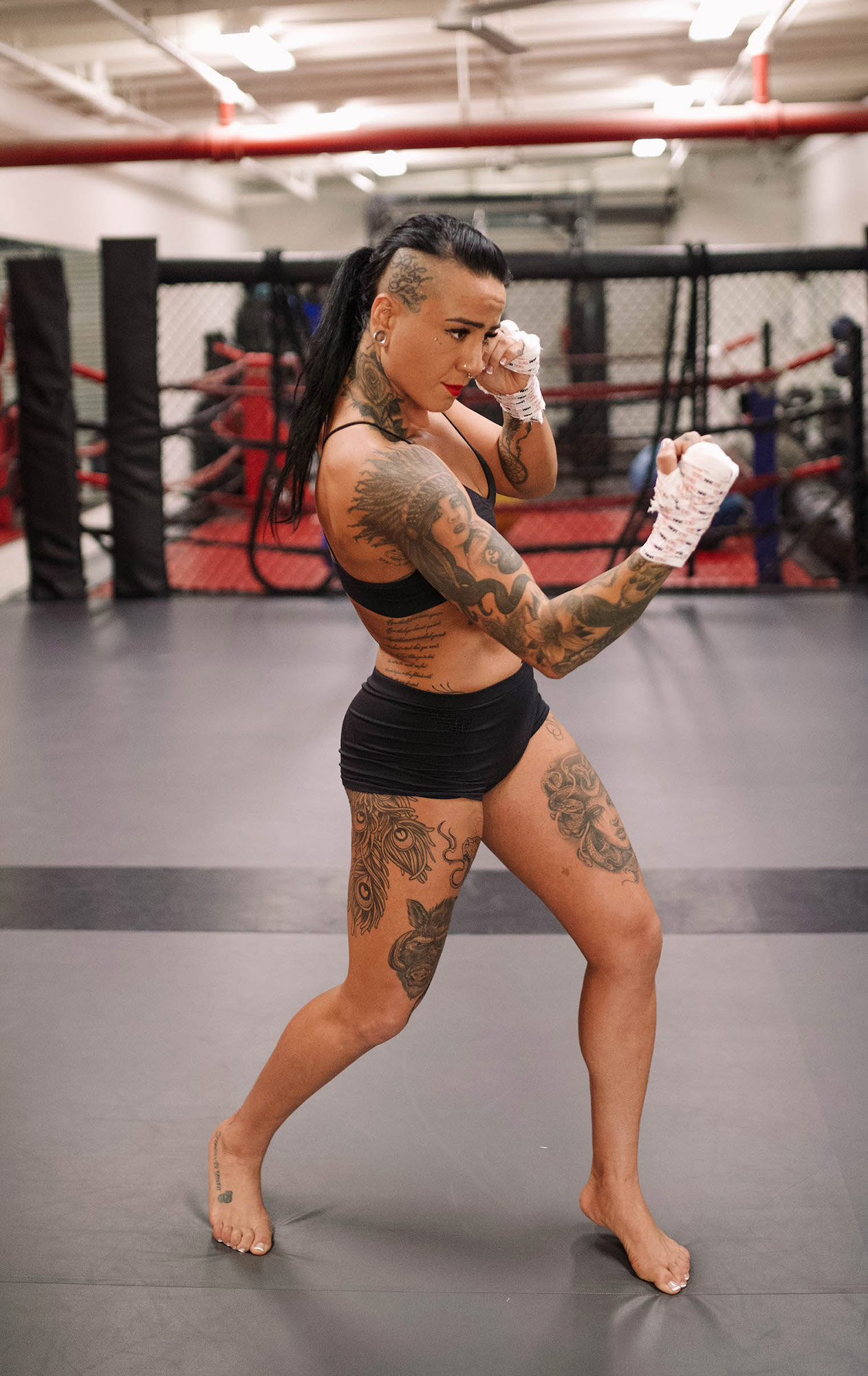 Ashlee Evans-Smith: MMA's Model Ass-Kicker.