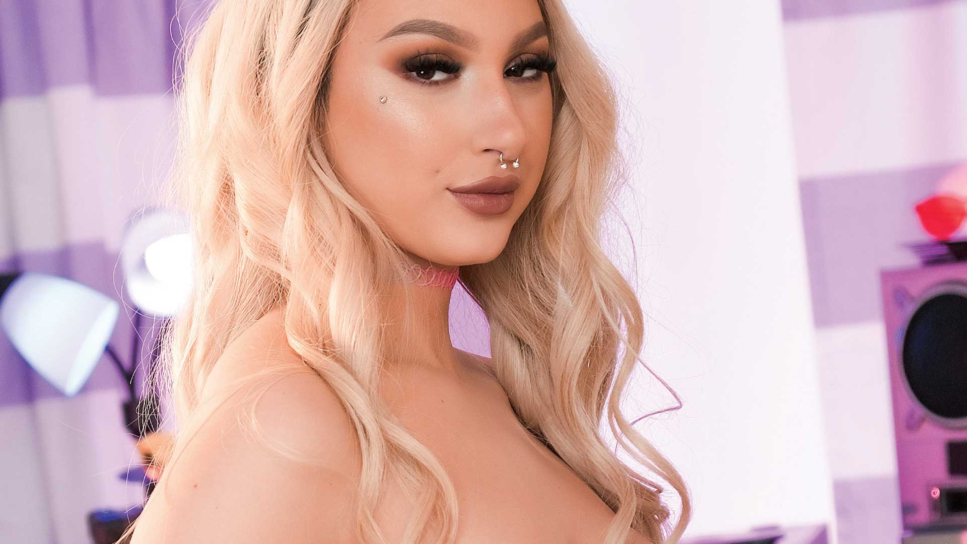 HUSTLER Honey Skylar Vox